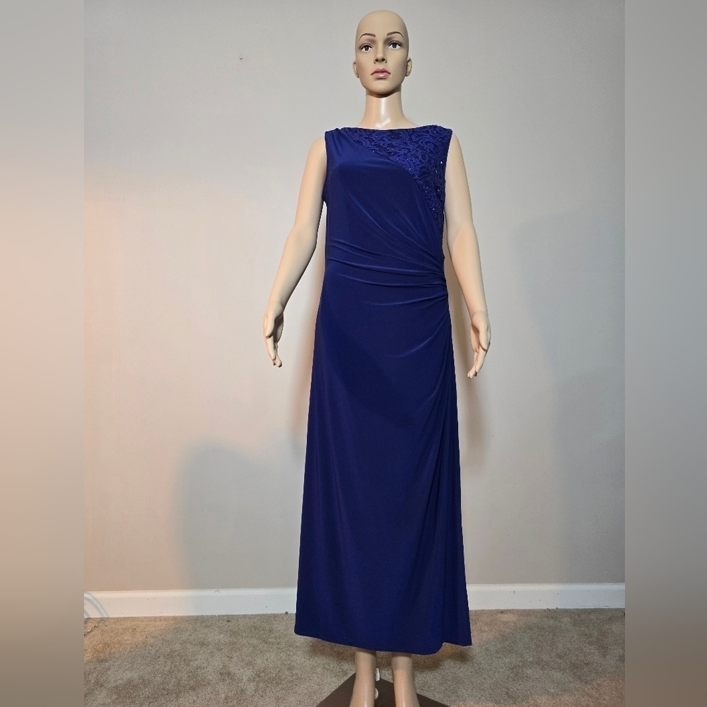Laura petites sleeveless lace and sequin embellishment colir royal blue